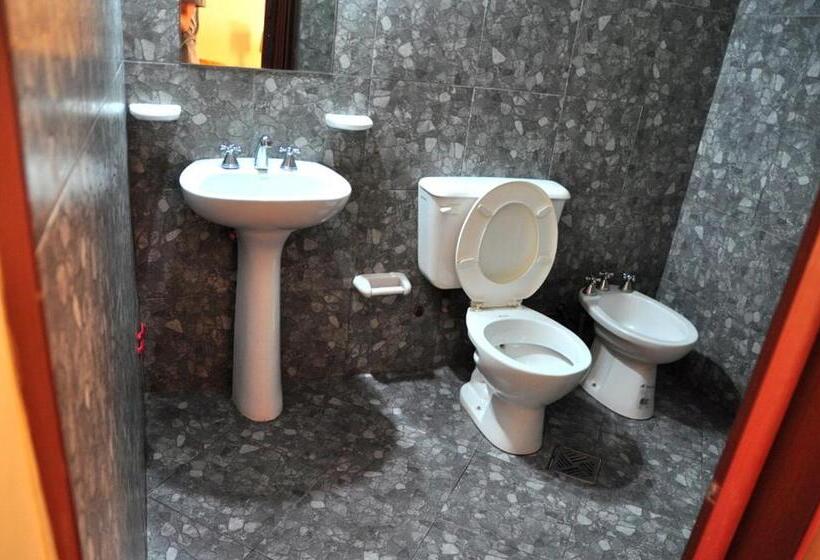 Номер Стандарт Трехместный, Hostal Benjamin