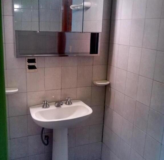 خانه 2 خوابه, Hostal Benjamin