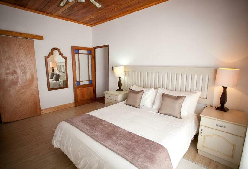Дом 2 Спальни, Eikelaan Farm Cottages