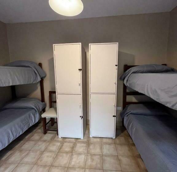 تختخواب در اتاق مشترک, Ferienhaus Hostel Salta