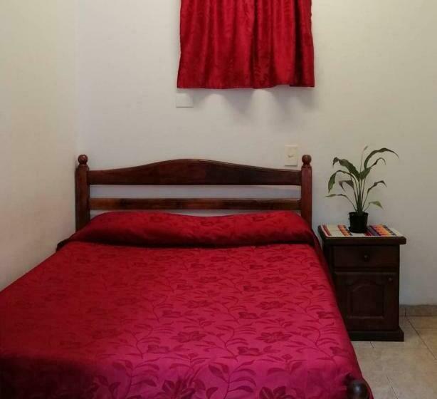 اتاق استاندارد, La Piedad