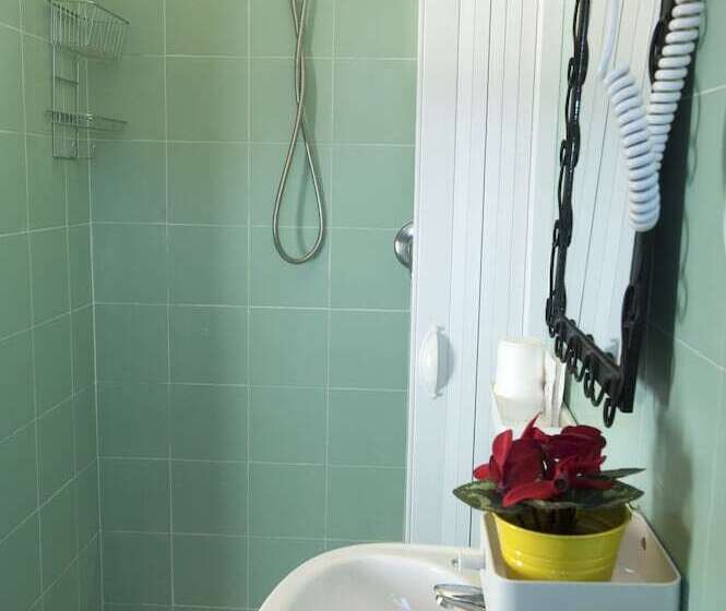 Четырехместный Номер Стандарт, B&b Elena