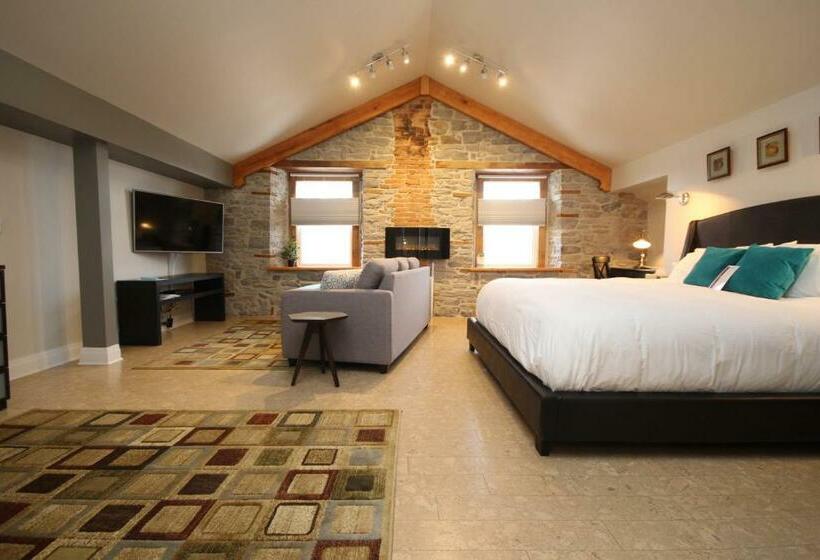 带大床的套房, Kemptville Suites