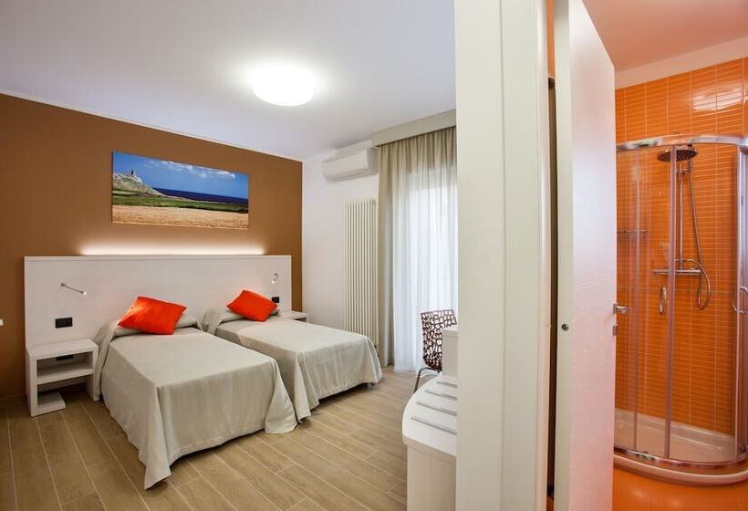 Номер Стандарт с Балконом, La Casa Del Turista
