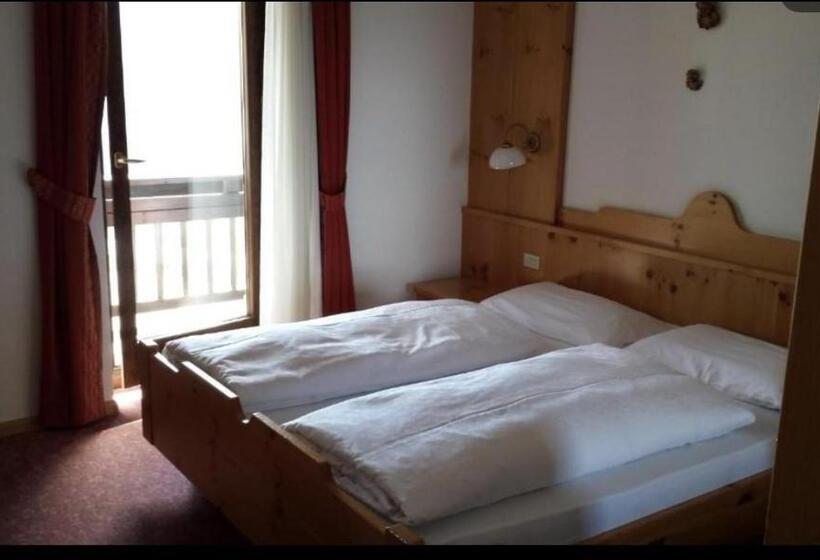 Habitación Estándar, Savoia
