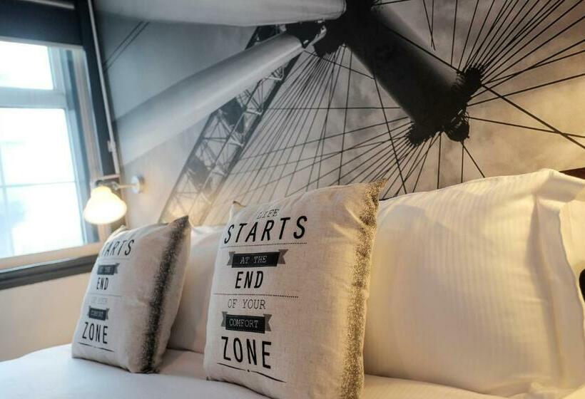 Quarto Estandar, The Wellington
