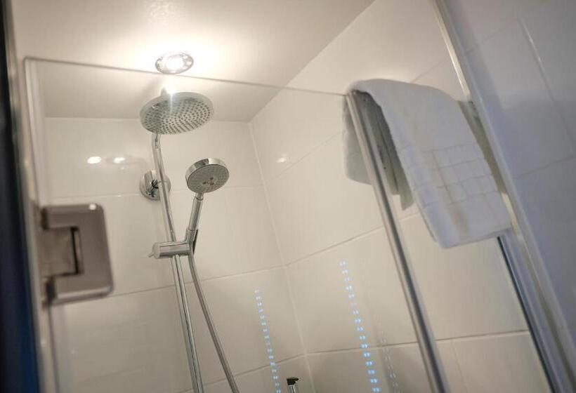 Quarto Estandar Individual, The Wellington
