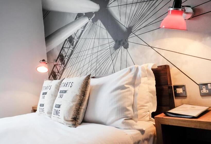 Quarto Familiar, The Wellington