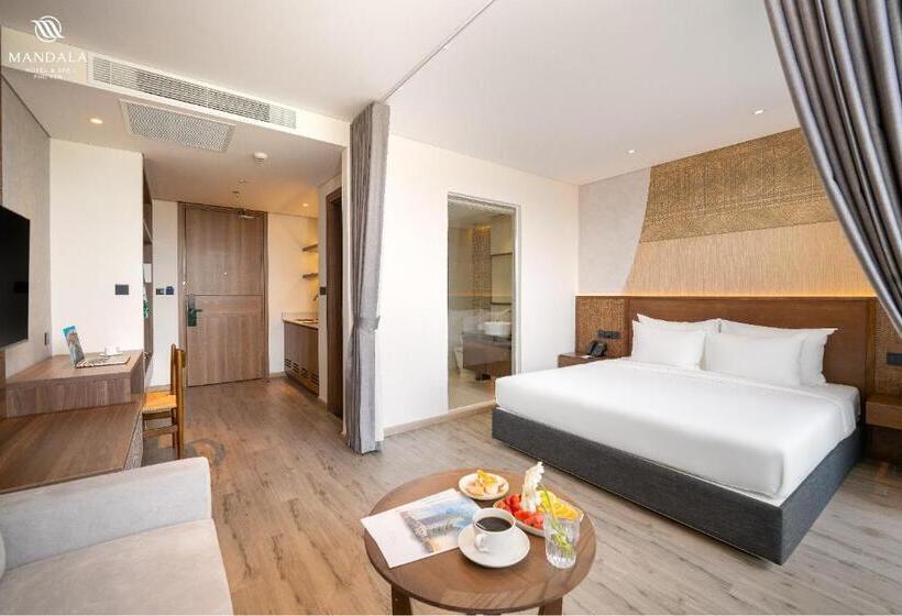 اتاق استاندارد با تخت بزرگ, M Continental By Mandala Phu Yen