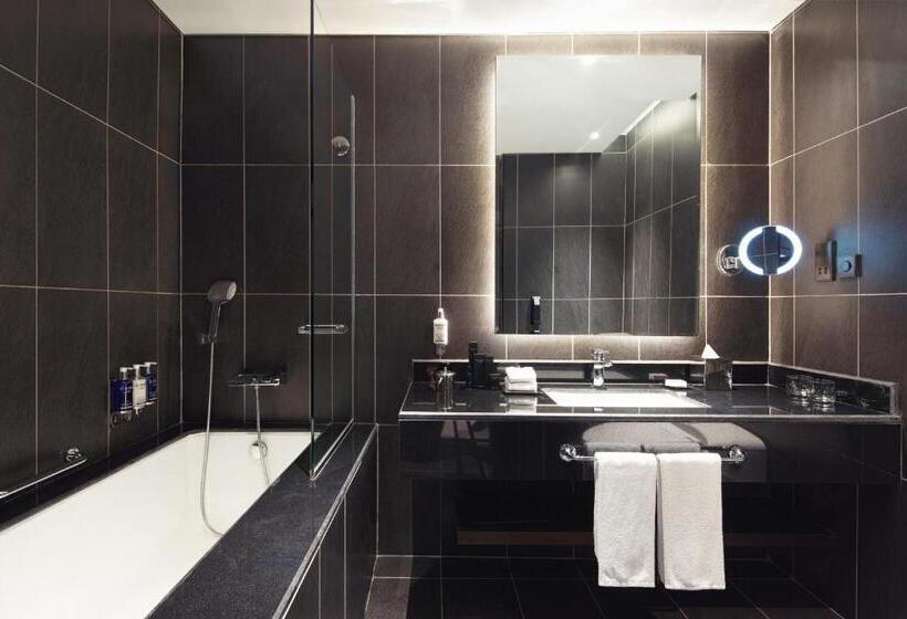 Номер Deluxe, Dukes The Palm Dubai