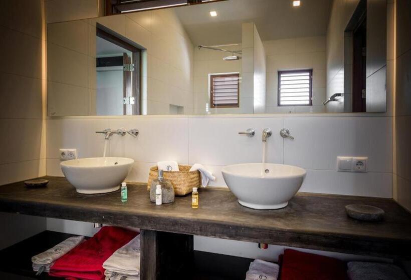 2 Bedroom Apartment, Windhoek Resort Bonaire