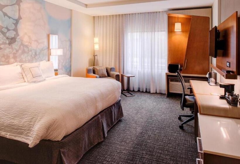 Номер Стандарт Кровать Кинг Адаптированный для Инвалидов, Courtyard By Marriott St Louis Chesterfield