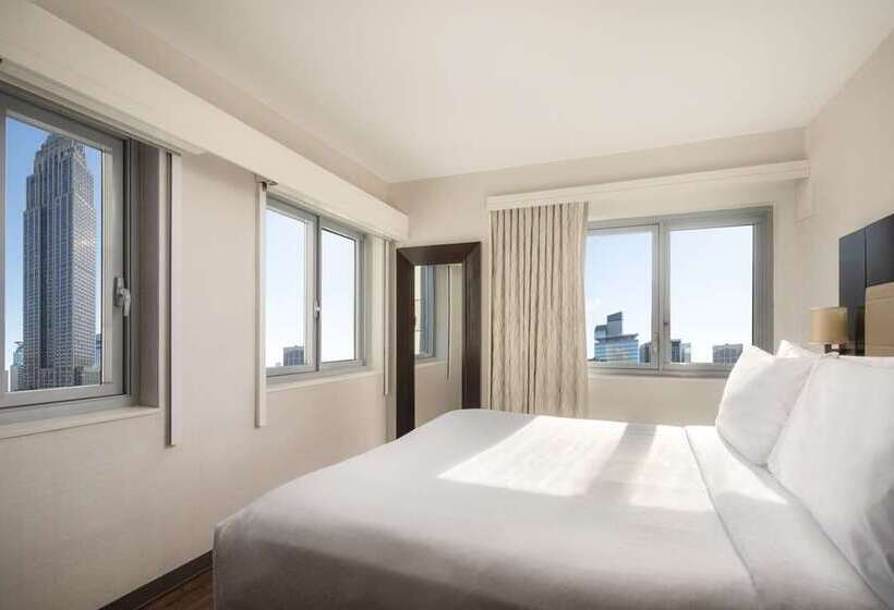 스탠다드 룸, Embassy Suites By Hilton New York Manhattan Times Square