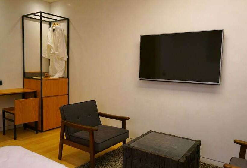 디럭스 룸, The Designers Cheongnyangni