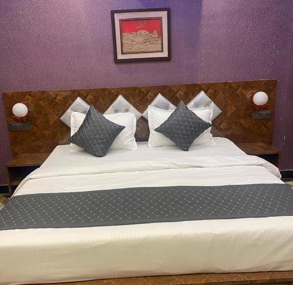 اتاق اکونومی, Shri Murari Relax Inn Pg
