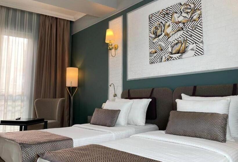 اتاق لوکس سه تخته, Baku Travel To