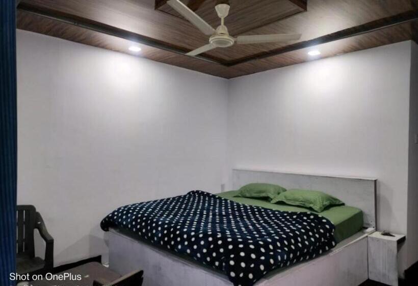 스탠다드 룸, Kedar Hill Resort Sonprayag