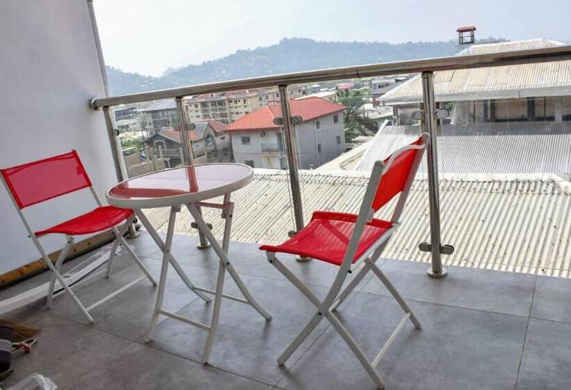 آپارتمان 1 خوابه با بالکن, Movomo Limbe