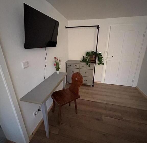 スタンダードシングルルーム, Haus Zum Guten Hirten