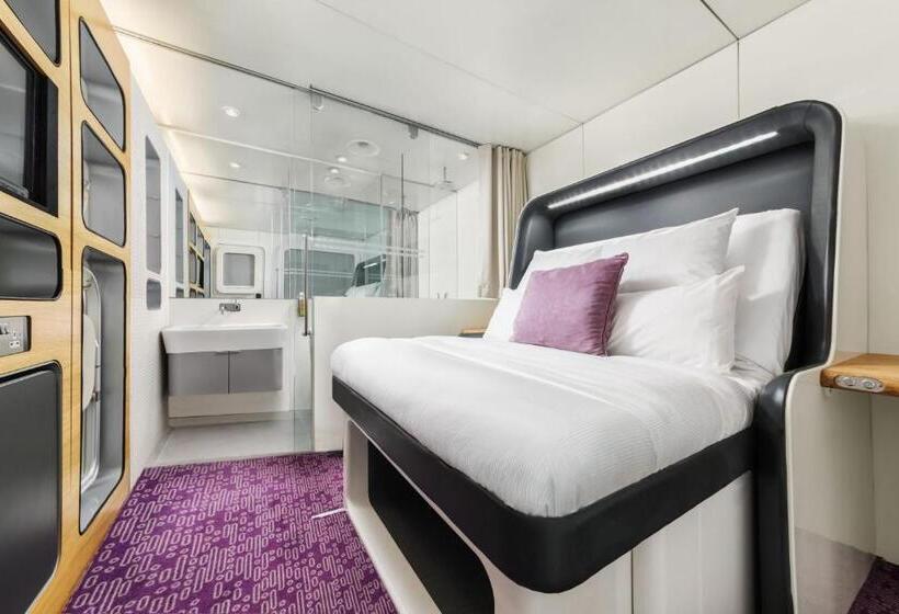 高级客房, Yotelair London Gatwick Airport