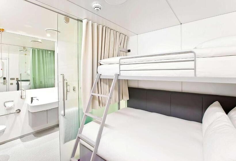 标准间, Yotelair London Gatwick Airport