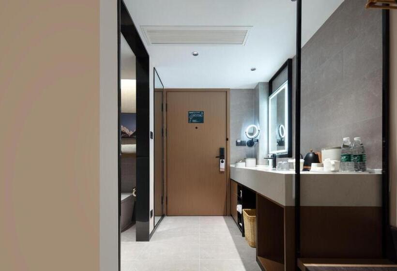 Стандартный Номер Кровать Кинг, Atour Hotel Xiamen Xiang An Torch Industrial Park