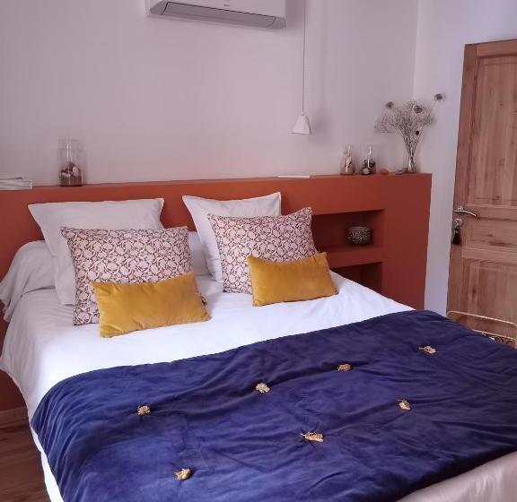 Номер Deluxe, Le 42 Escapade En Provence Petit Déjeuner En Option