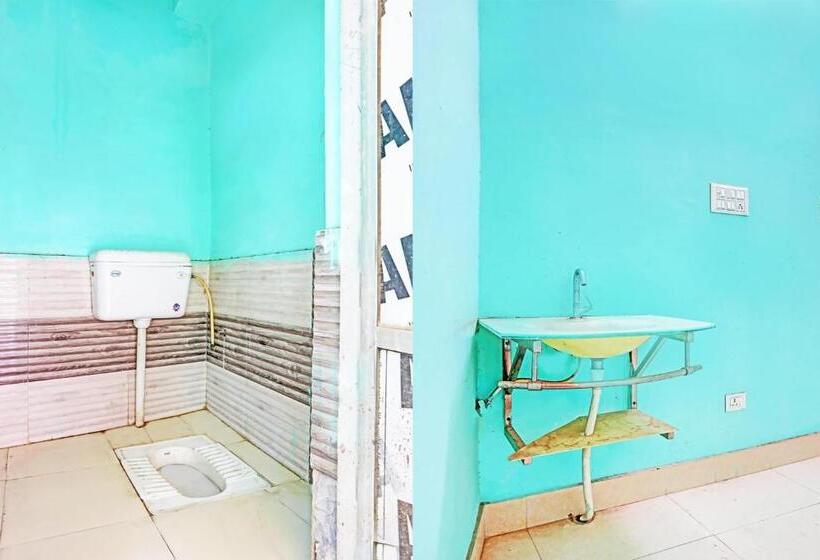 Номер Стандарт, Oyo V K Guest House