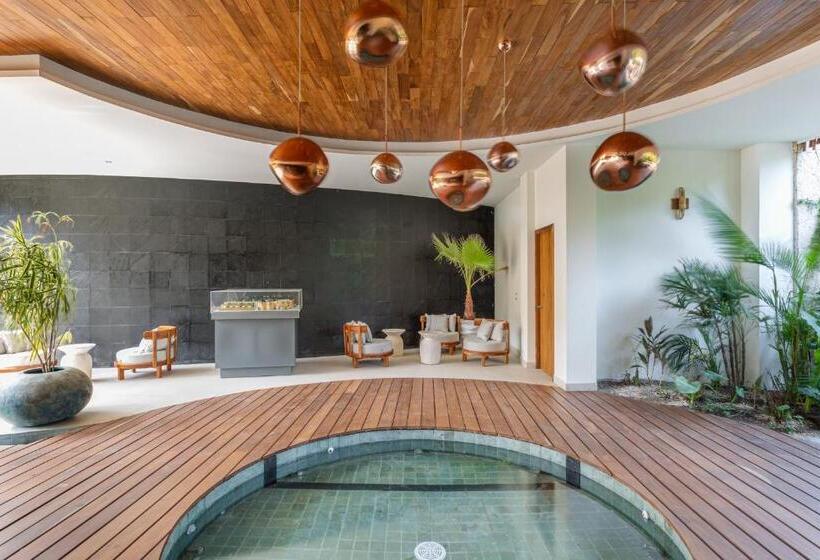 スタンダードルーム, Stylish Studio With Exclusive Amenities, Private Balcony With Bathtub, Shared Swimming Pool And Spa