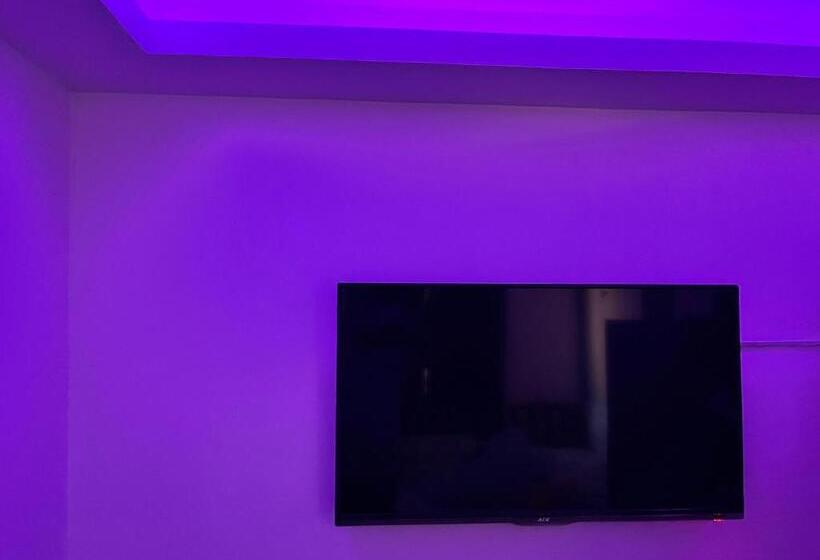 Deluxe Kamer, Trisha Guesthouse