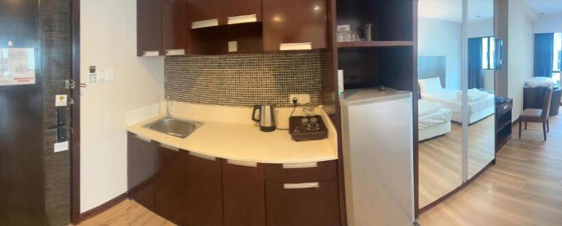 استودیوی استاندارد, Deluxe Twin Room Ays