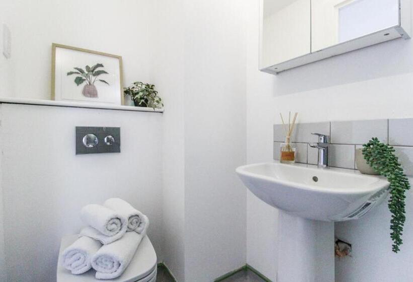 اتاق استاندارد, The Nest Le1