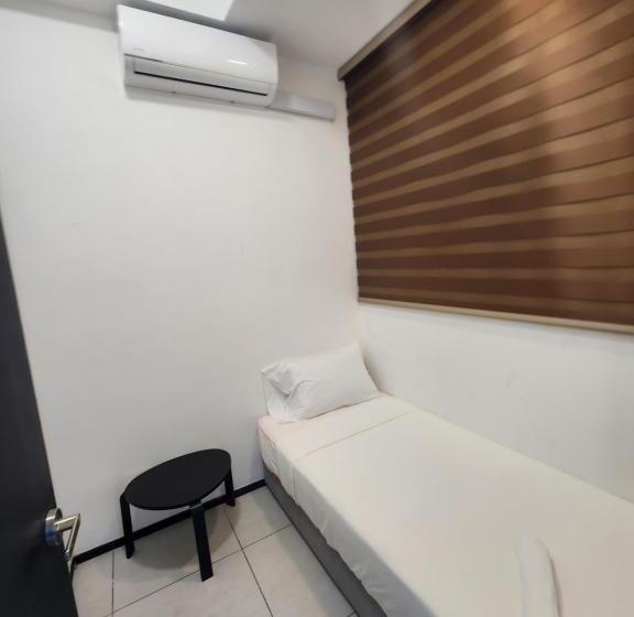 سوییت لوکس, Urban Suite   George Town