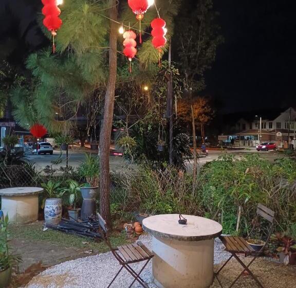 خانه 1 خوابه, Lung Tok Entreprise 茶馆民宿
