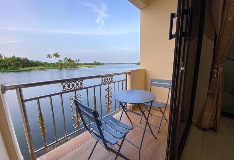 标准间带湖景, Royal Riverside Lodge
