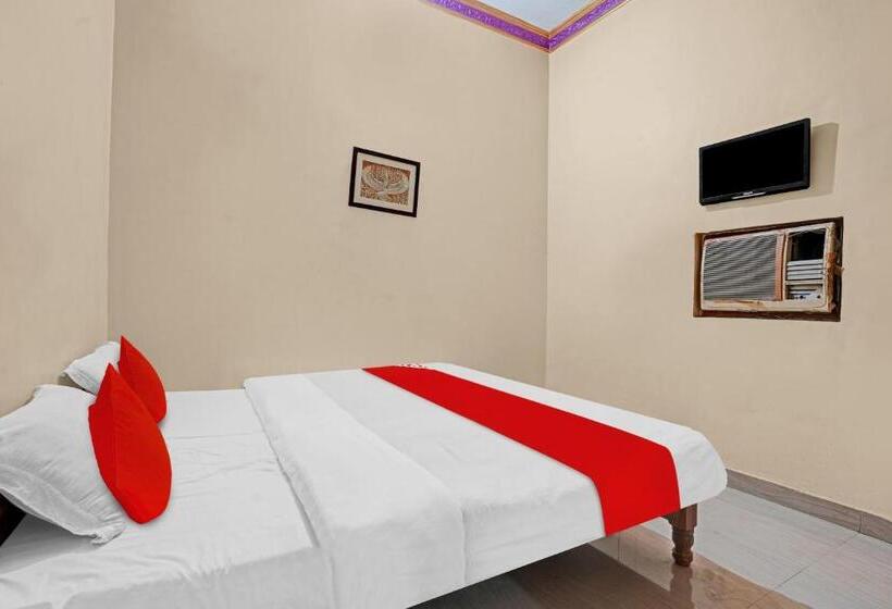 Трехместный Номер Классика, Om Residency
