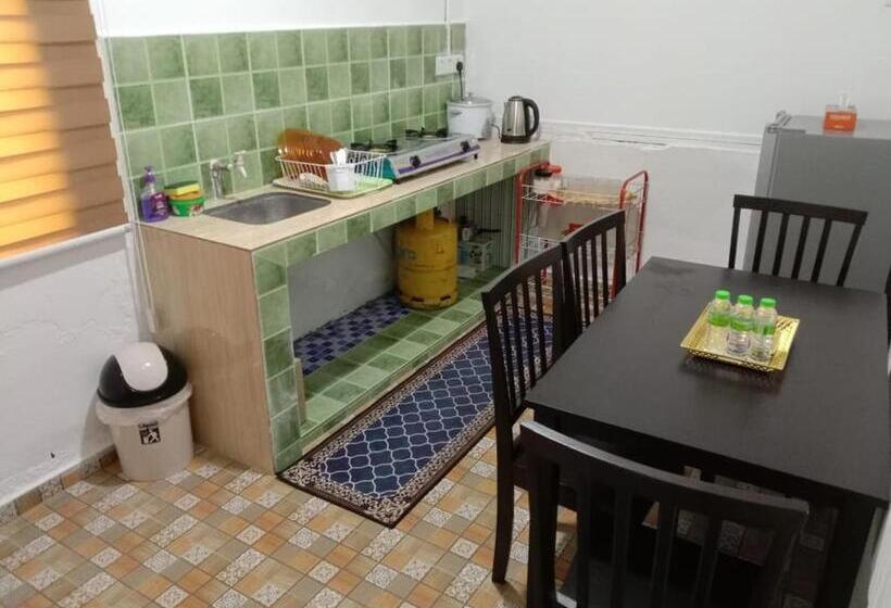 Номер Стандарт, Waldan Homestsay Pantai Seberang Takir Unit D