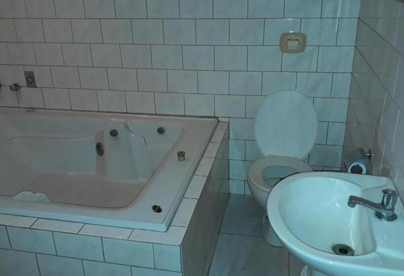 Люкс с гидромассажем, Planeta Sex Motel