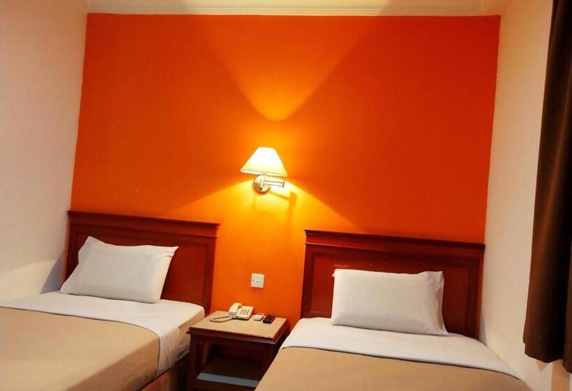 Номер Deluxe, Megah Inn