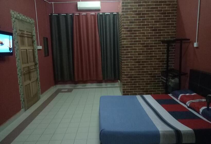 Номер Стандарт, Kuala Besut Jetty Budget Hotel Ain   In Front Of Kuala Besut Jetty