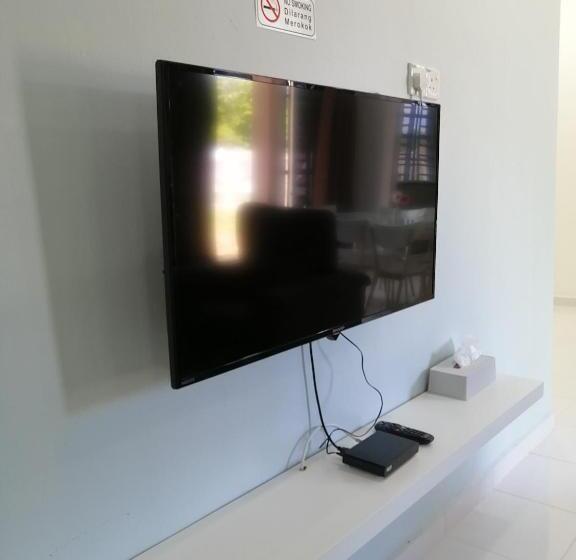 Дом 3 Спальни, Simple Home By Aimie Fully Aircond