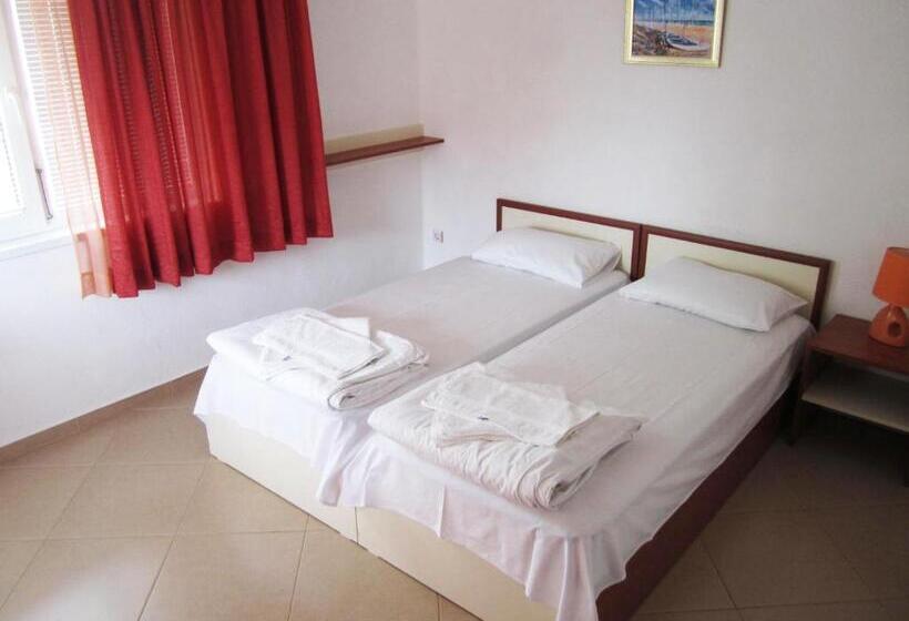 اتاق استاندارد, Guesthouse Kolevi
