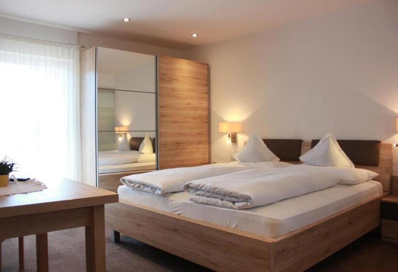 Номер Стандарт с Балконом, Garni Hotel Dorothea