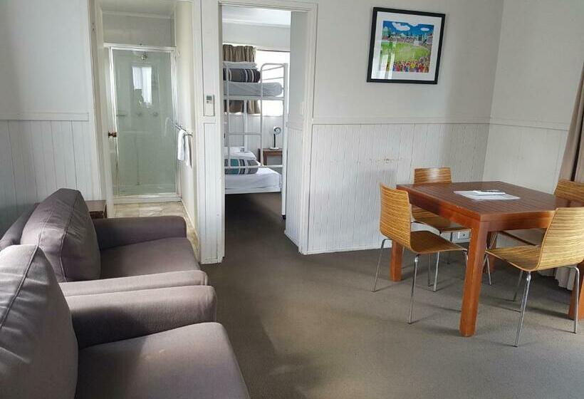 침실 2개 빌라, Canberra Carotel Motel