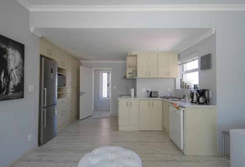 آپارتمان لوکس 1 خوابه, Constantia Cottages