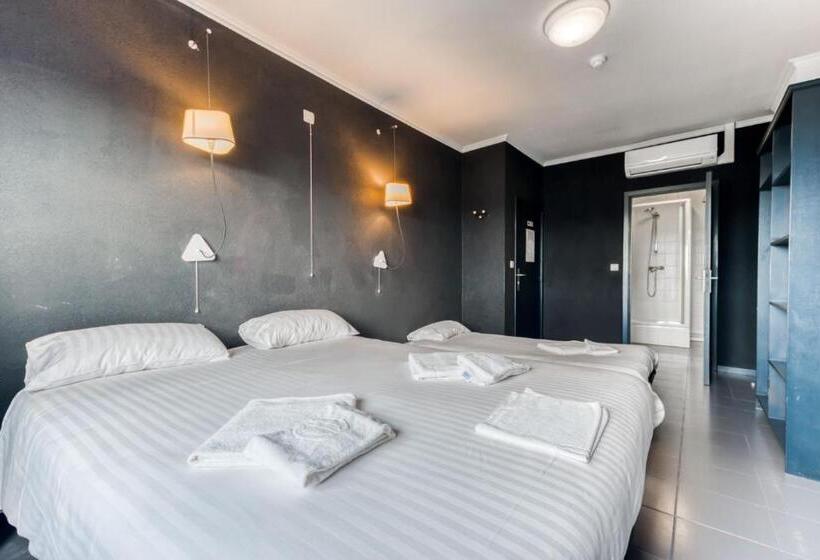 Трехместный Номер Классика, Hôtel De La Gare