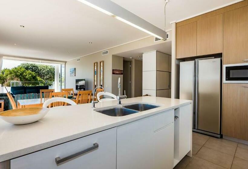 Апартаменты 3 Спальни, White Shells Luxury Apartments