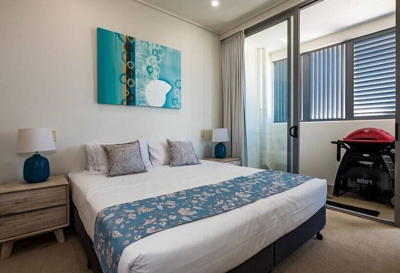 带两个卧室的顶楼公寓, White Shells Luxury Apartments