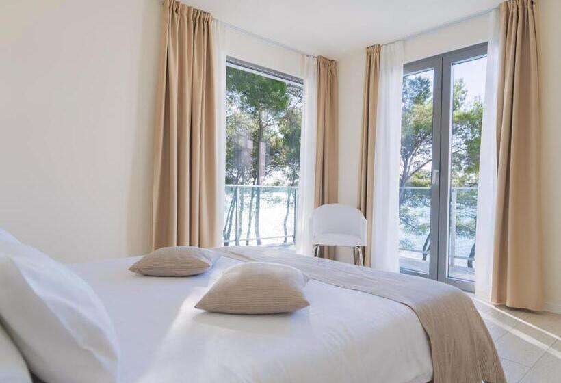 ویلای 4 خوابه, Crvena Luka Resort