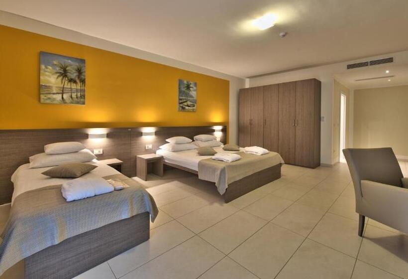 Pokój Rodzinny, Crvena Luka Resort